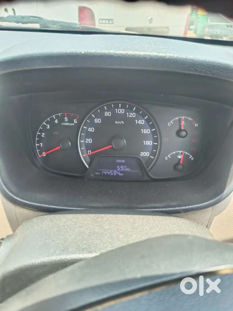 Hyundai Xcent 2015 Diesel Well Maintained