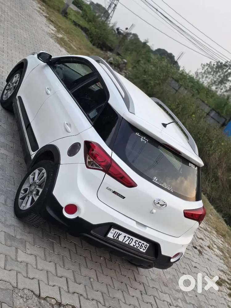 Hyundai I20 Active 
Petrol 
Full Insurance
Central Locking