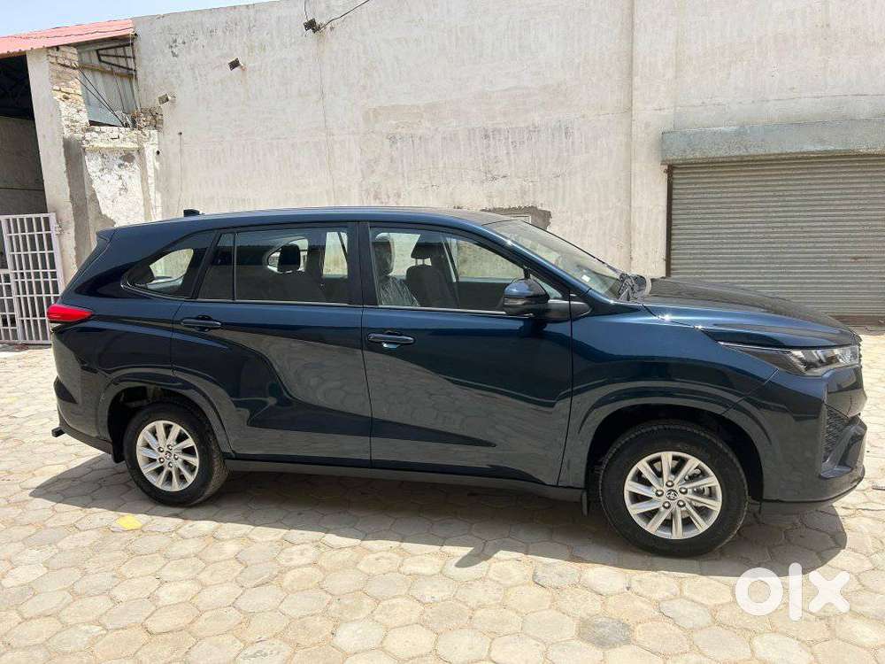 Toyota Innova Hycross 2.0 Gx 7 Str, 2025, Petrol