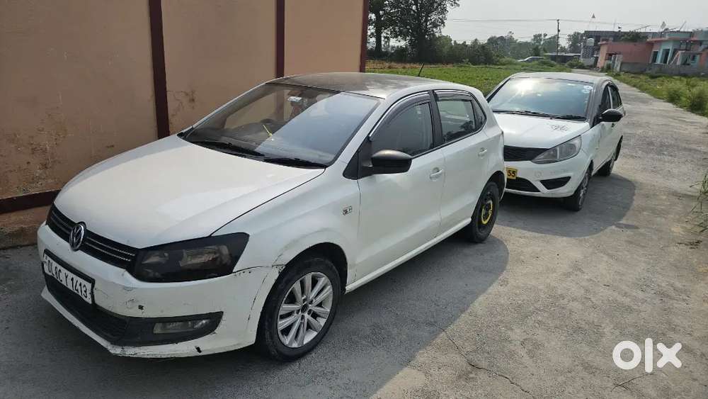 Polo Car With Extra Loadings.