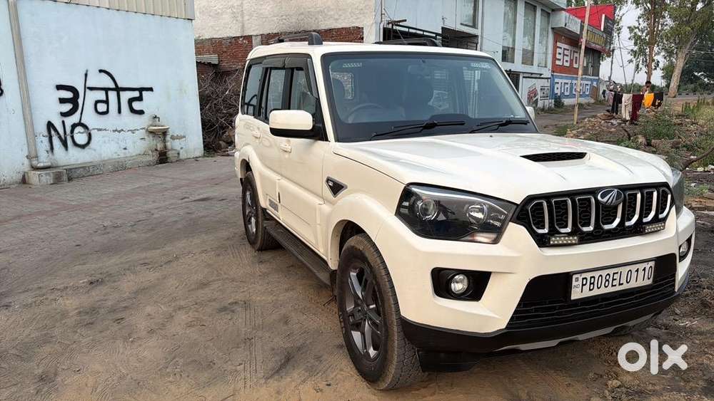 Mahindra Scorpio 2018 Diesel Well Maintained