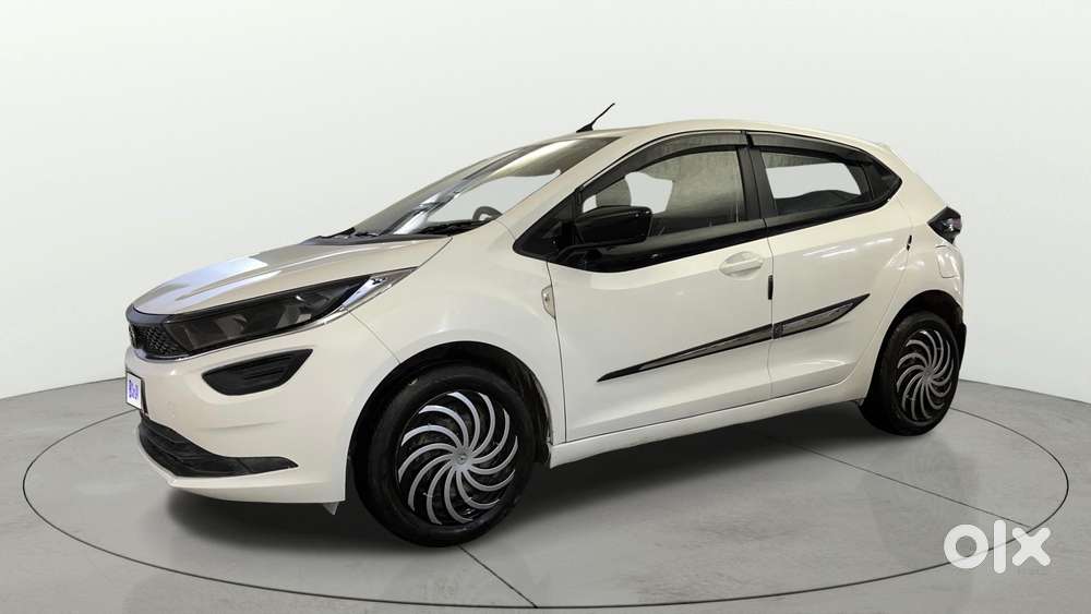 Tata Altroz 1.2 Xm Plus, 2021, Petrol