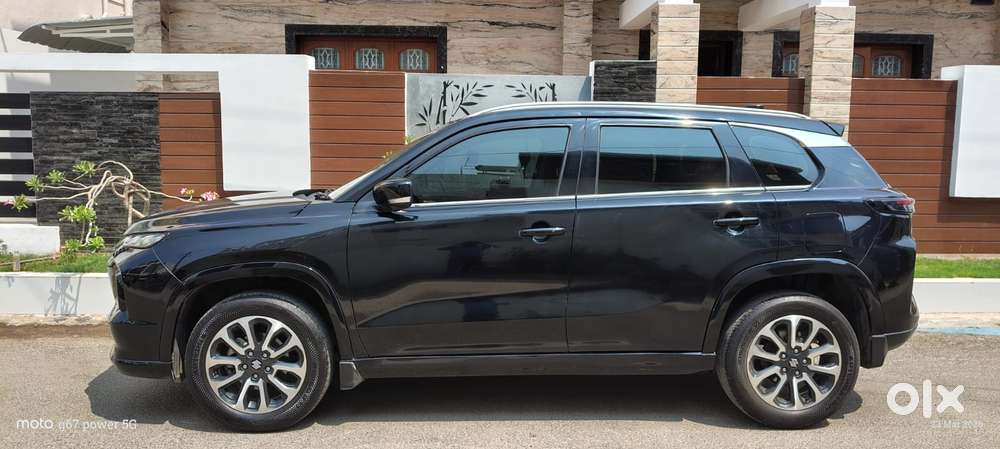Maruti Suzuki Grand Vitara 1.5 Alpha Plus Intelligent Hybrid Ecvt, 2..