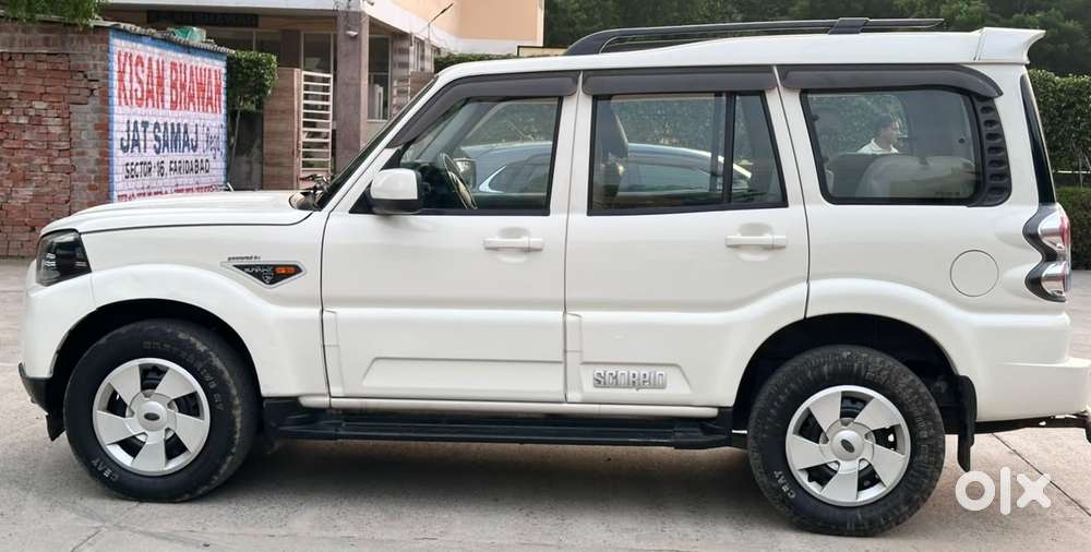 Mahindra Scorpio S6 Plus, 2016, Diesel