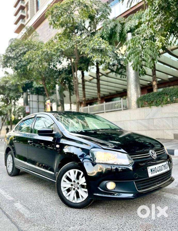 Volkswagen Vento 1.5 Highline Plus At 16 Alloy, 2015, Petrol