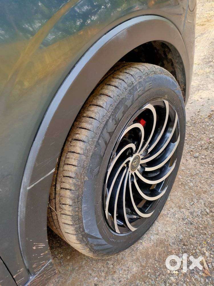 Mahindra Xuv300 W8 Option Diesel, 2022, Diesel