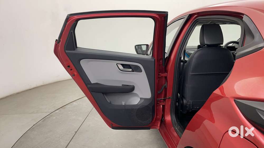 Tata Altroz Xz, 2021, Petrol