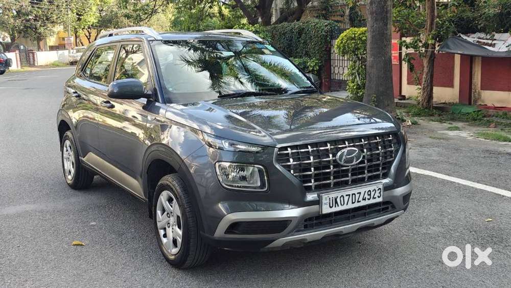 Hyundai Venue 1.2 S (o), 2021, Petrol