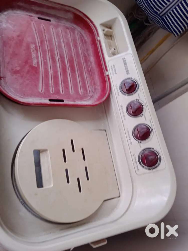 Washing machine semiautomatic