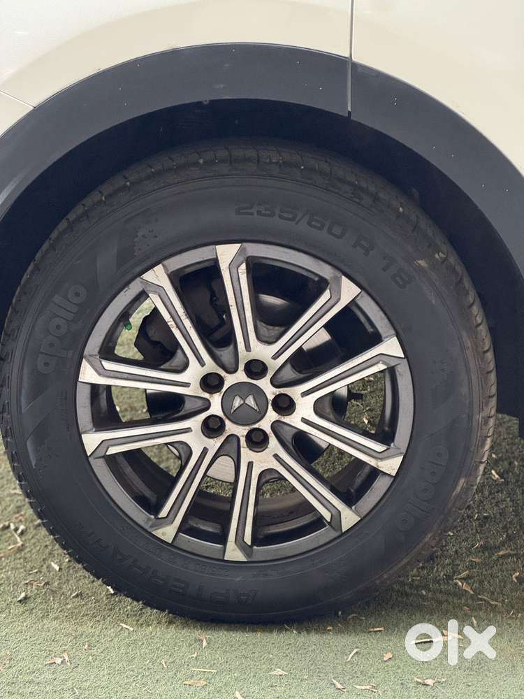 Mahindra Xuv700 2.2 Ax 7 Diesel At Str, 2023, Diesel