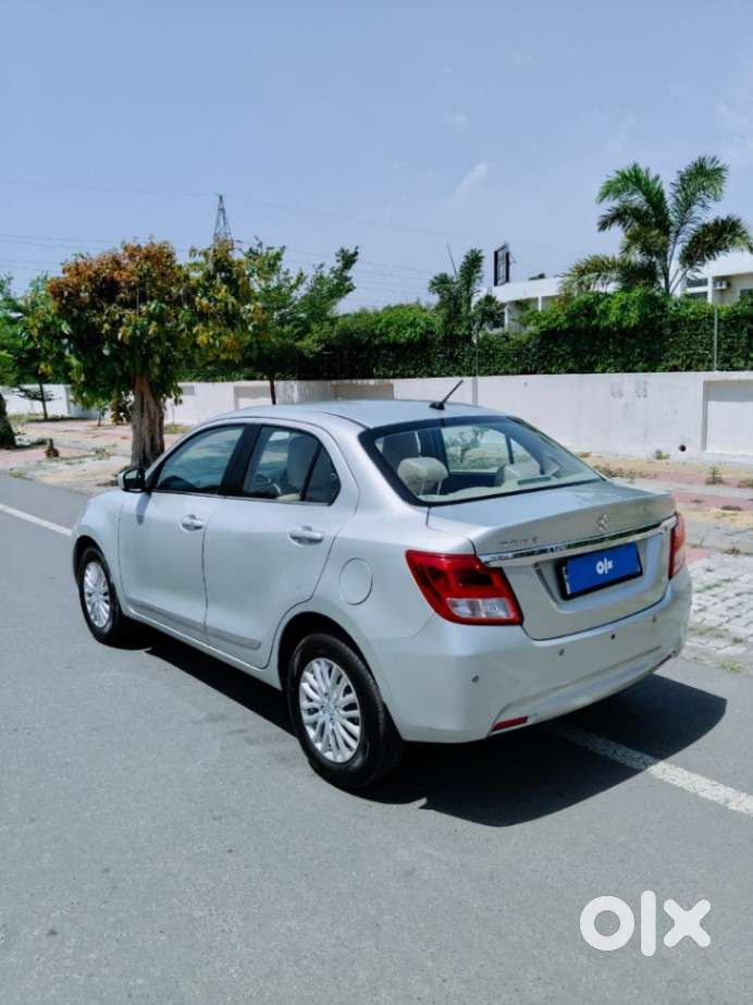 Maruti Suzuki Dzire 1.2 Zxi, 2018, Petrol