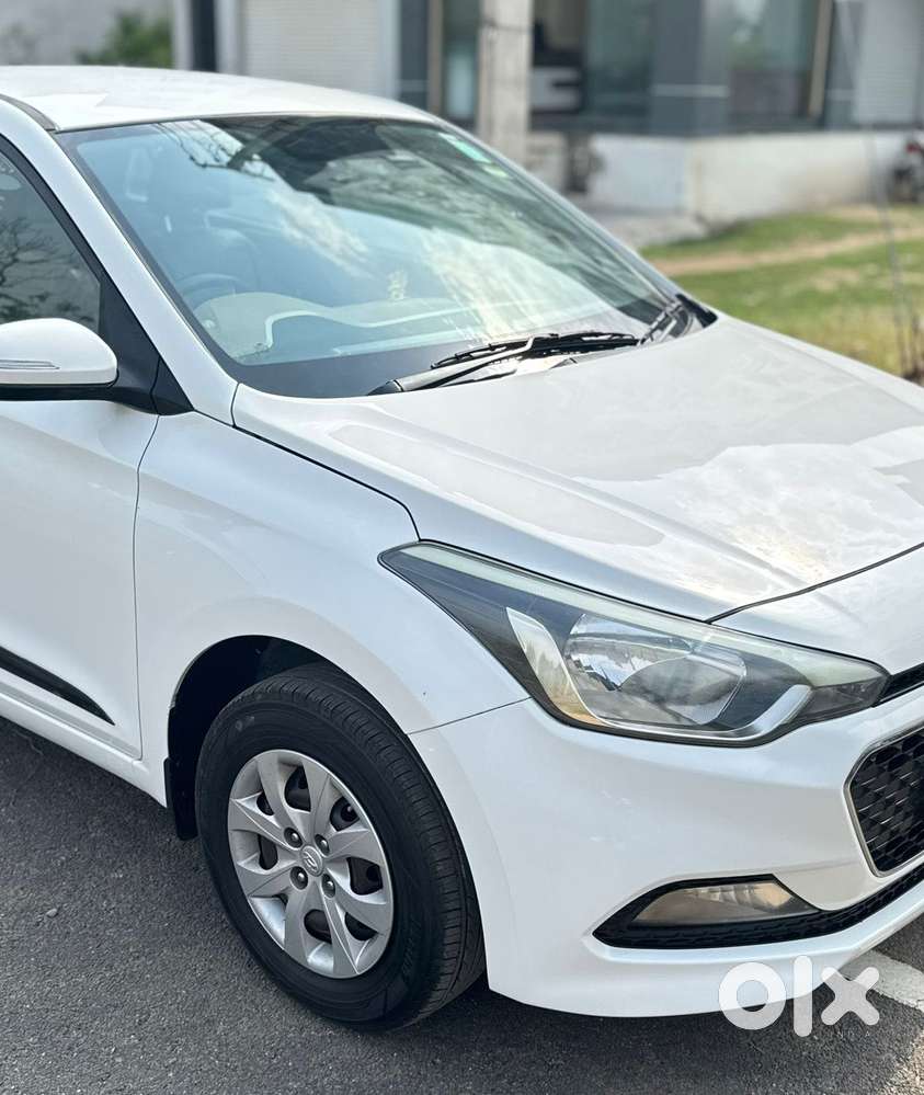 Hyundai Elite I20 Sportz (o) 1.4, 2016, Diesel