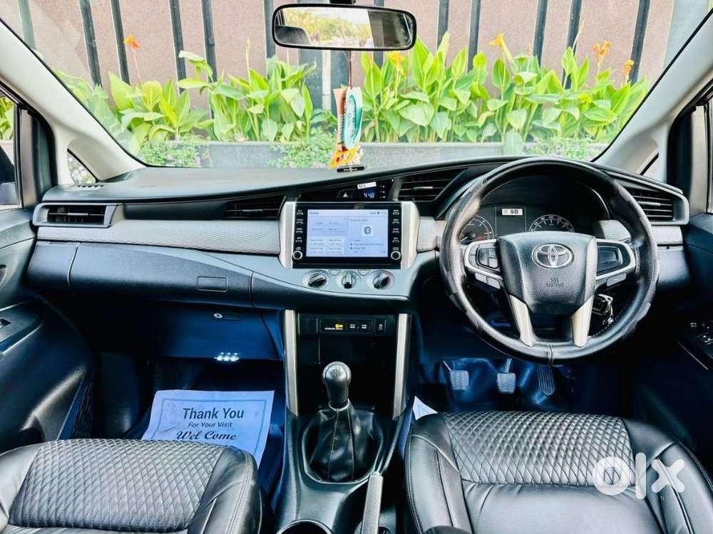 Toyota Innova Crysta 2.4 G Plus Mt 8 Str, 2023, Diesel