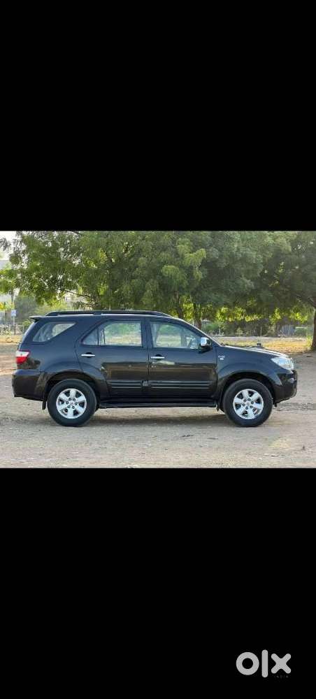 Toyota Fortuner 3.0 4x4 Manual, 2011, Diesel