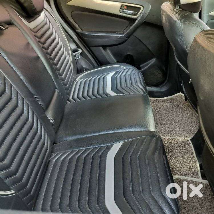 Maruti Suzuki Brezza Zdi+ Dual Tone, 2019, Diesel