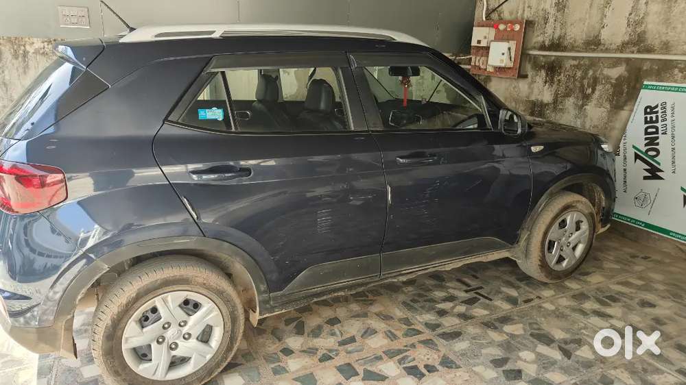 Hyundai Venue 2020 Petrol 96000 Km Driven
