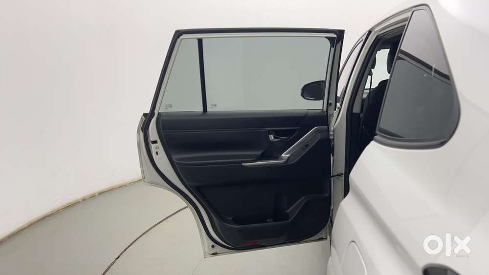 Toyota Innova Hycross 2.0 Gx 7 Str, 2024, Petrol