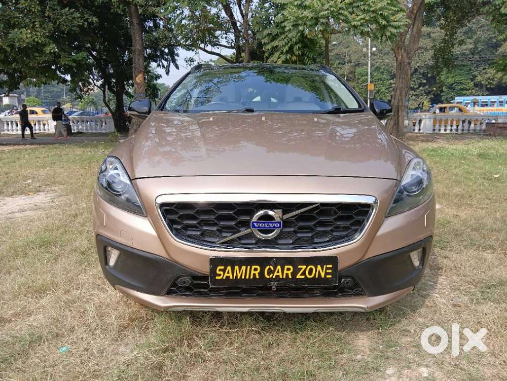 Volvo V40 Cross Country D3 Inscription, 2015, Diesel