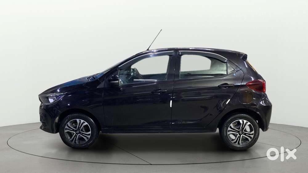Tata Tiago 1.2 Revotron Xta, 2023, Petrol