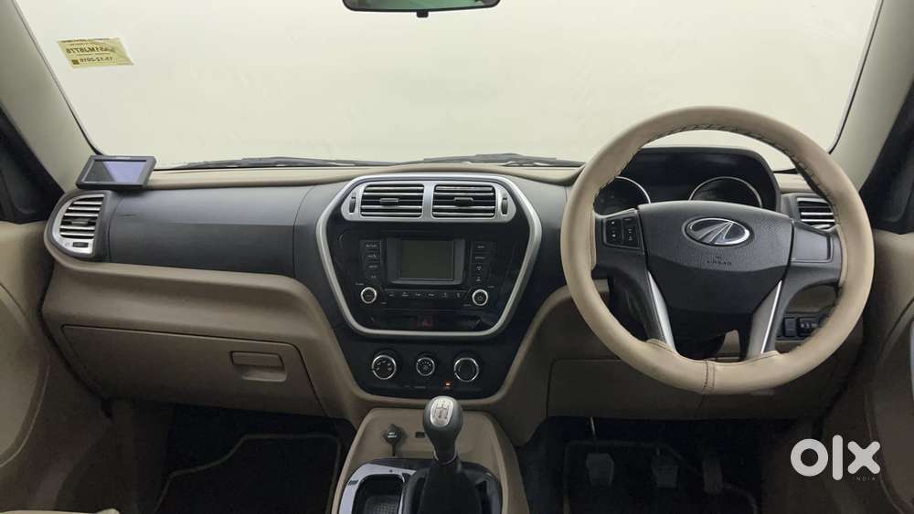 Mahindra Tuv 300 T8, 2016, Diesel