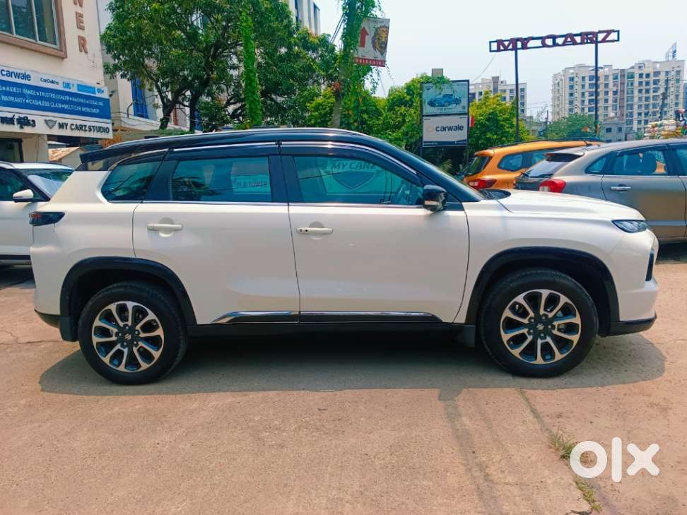 Maruti Suzuki Grand Vitara 1.5 Alpha Plus Intelligent Hybrid Ecvt, 2..
