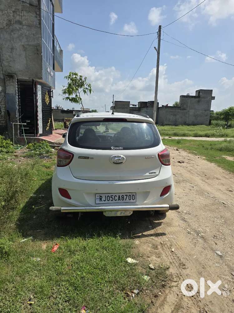 Hyundai Grand I10 Sportz 2015