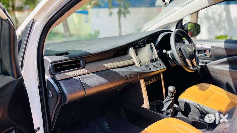 Toyota Innova Crysta 2.4 G Mt, 2022, Diesel