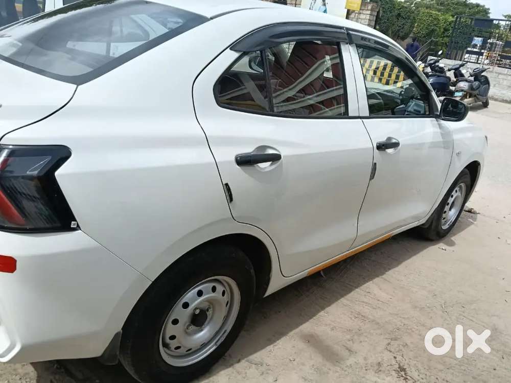 Maruti Suzuki Swift Dezire Tour S Cng 2025