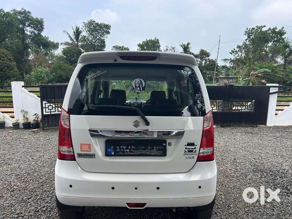 2016 Maruti Suzuki Manual Petrol Car