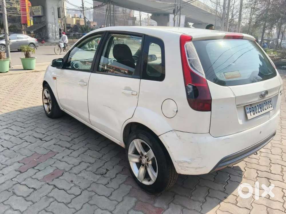 Ford Figo Diesel Zxi 2012