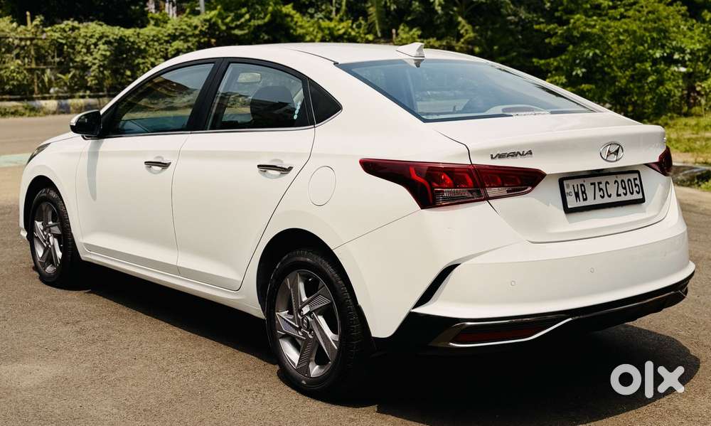 Hyundai Verna 1.5 Sx Petrol Mt, 2023, Petrol