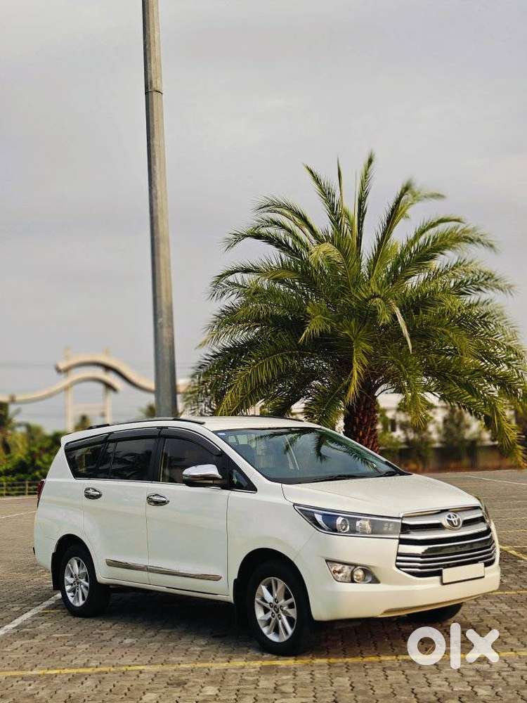 Toyota Innova Crysta 2.4 V, 2018, Diesel