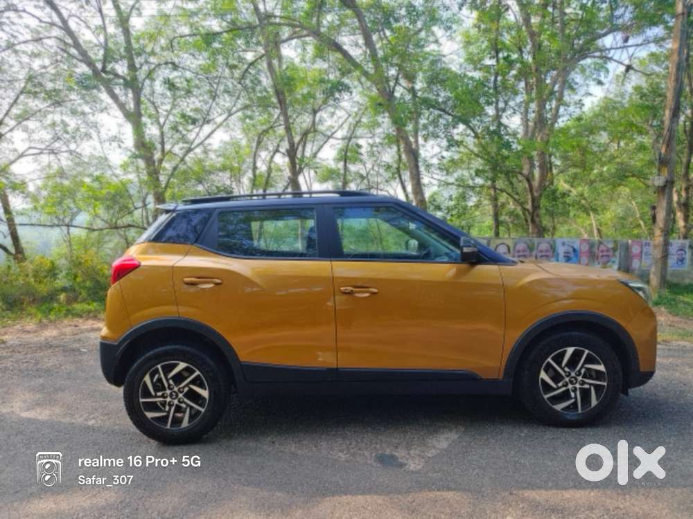 Mahindra Xuv300 W8, 2023, Petrol