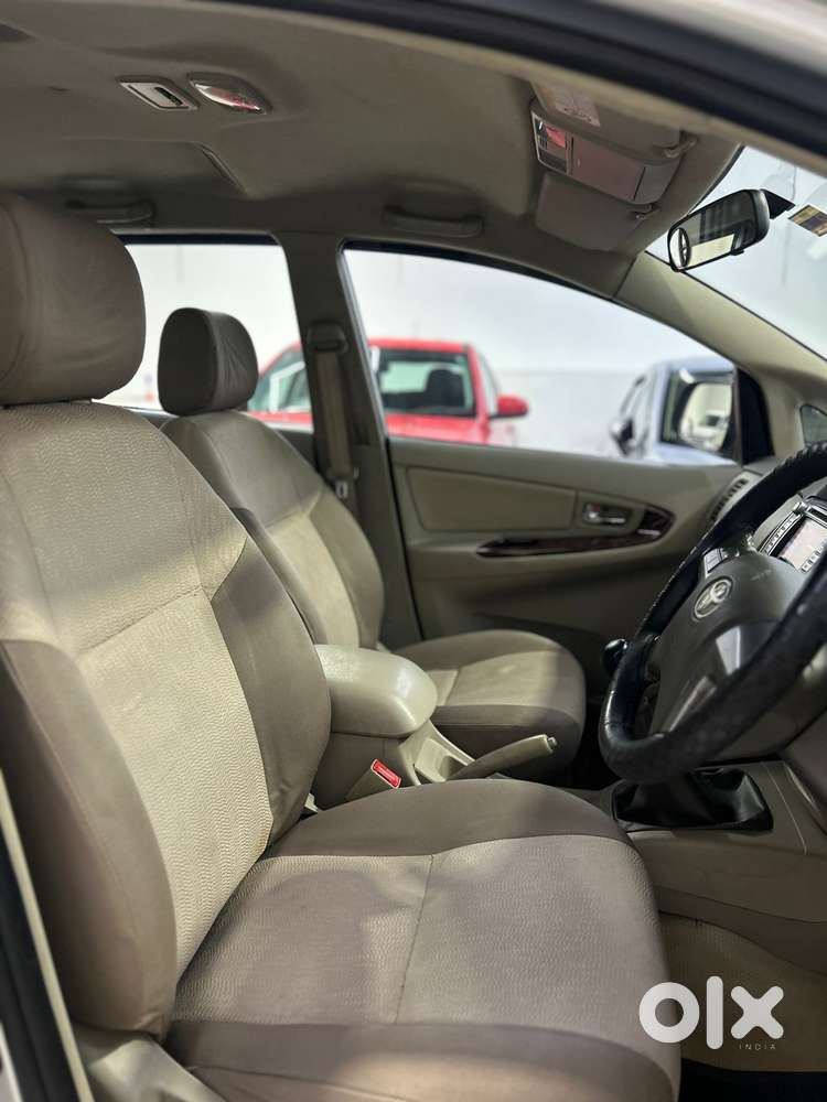 Toyota Innova 2.5 V 7 Str, 2014, Diesel