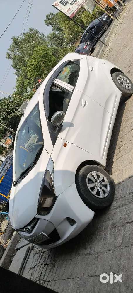 Hyundai Eon 2014 Lpg Well Maintained