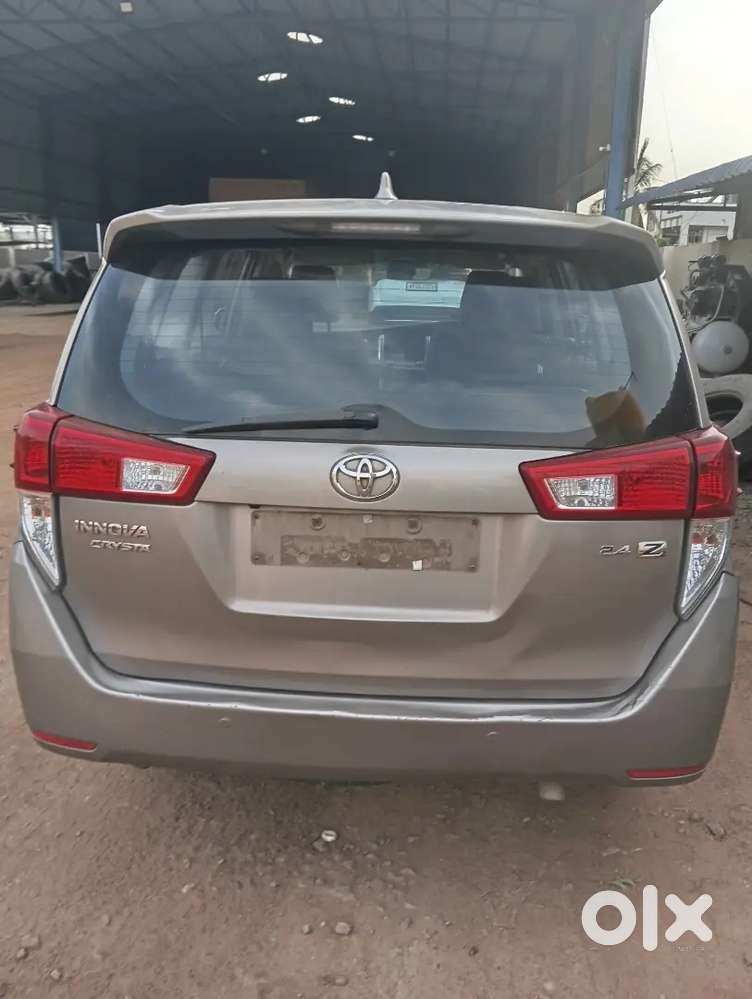 Toyota Innova Crysta 2017 Diesel Manual
