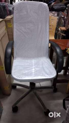 Nylon best sale wire chair