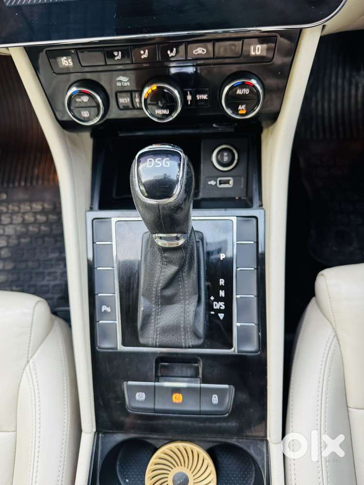 Skoda Superb Style 2.0 Tdi At, 2018, Diesel