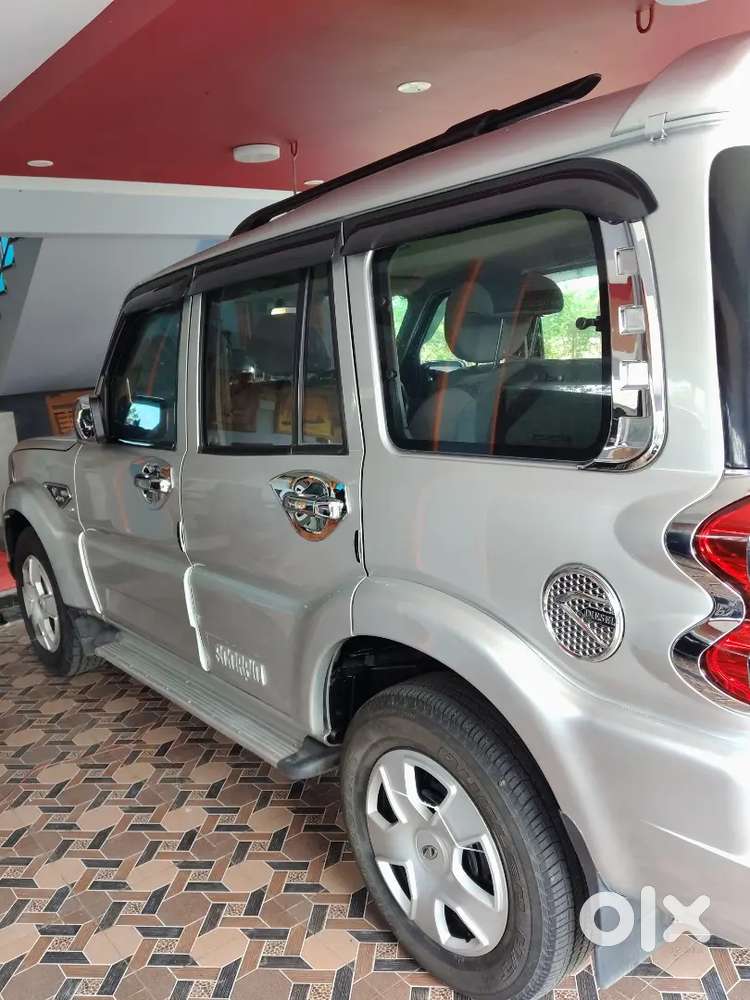 Mahindra Scorpio 2021 Diesel 80000 Km Driven