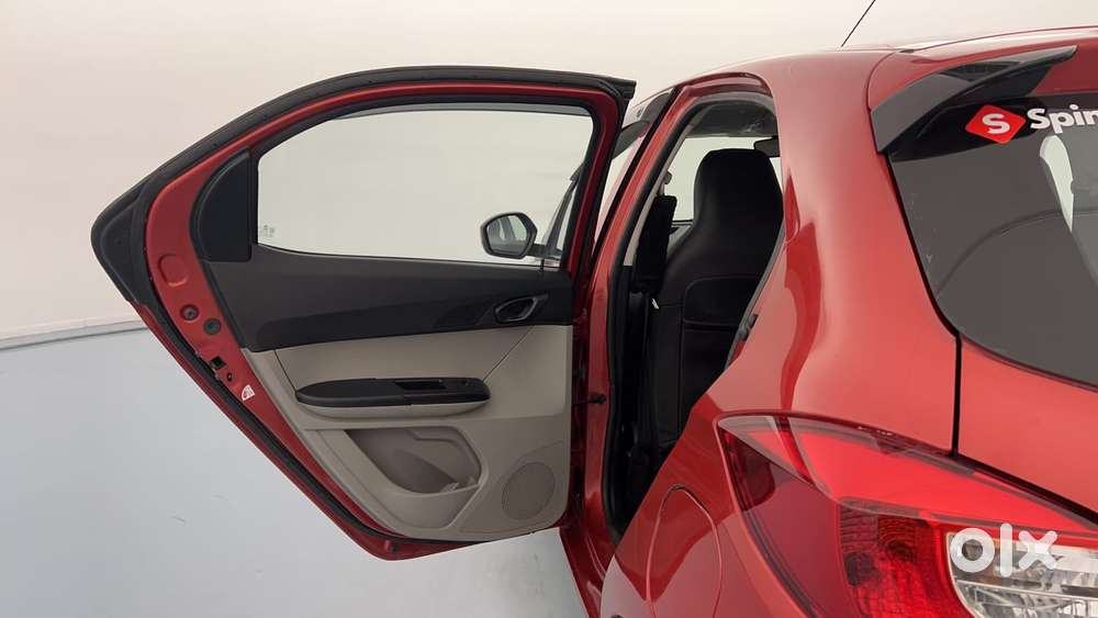 Tata Tiago 1.2 Revotron Xt, 2018, Petrol