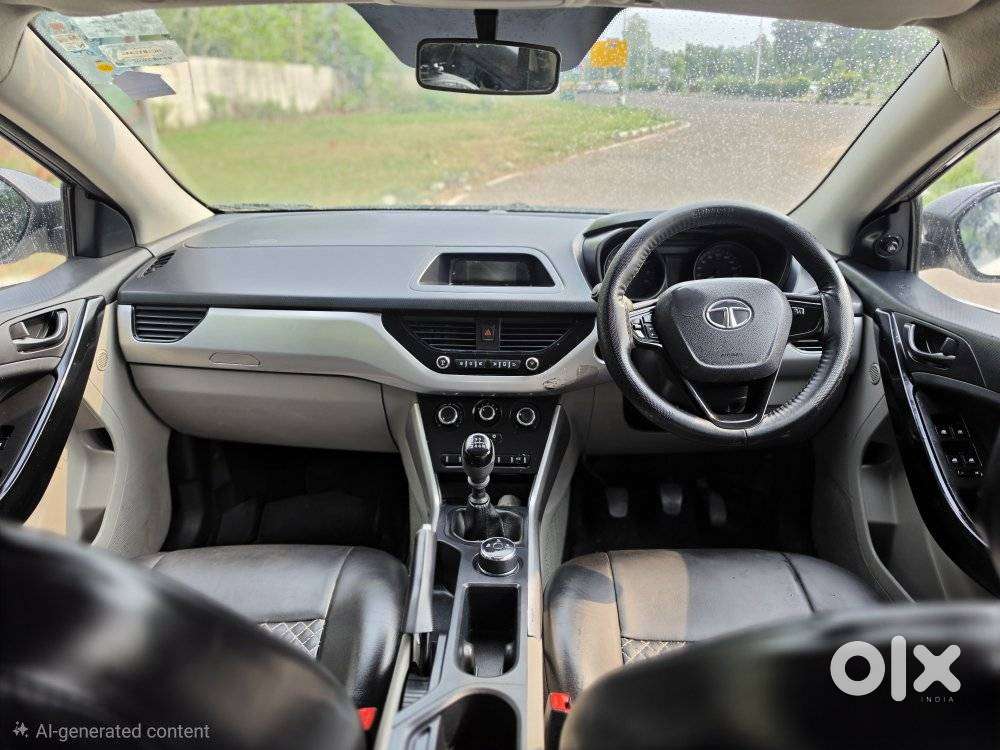 Tata Nexon 1.5 Revotorq Xm (s), 2018, Diesel