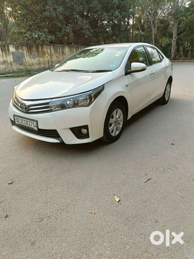 Toyota Corolla Altis G Hv At, 2015, Petrol