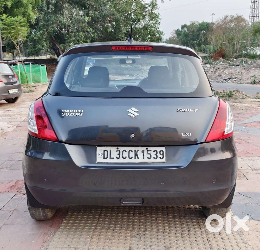 Maruti Suzuki Swift Lxi Optional-o, 2015, Petrol