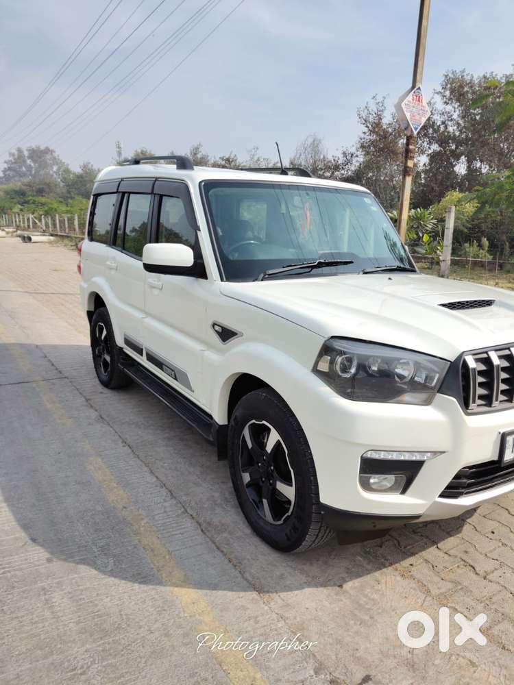 Mahindra Scorpio Classic 2.2 S 11 Mt 7 Str, 2022, Diesel
