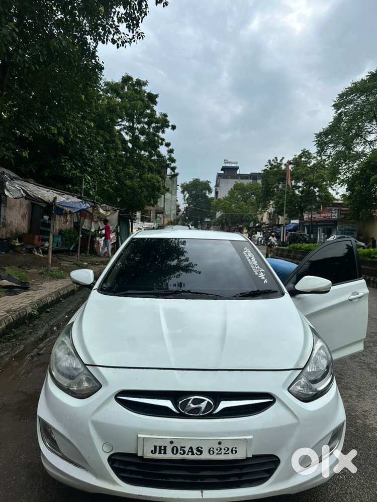 Hyundai Fluidic Verna 2013
