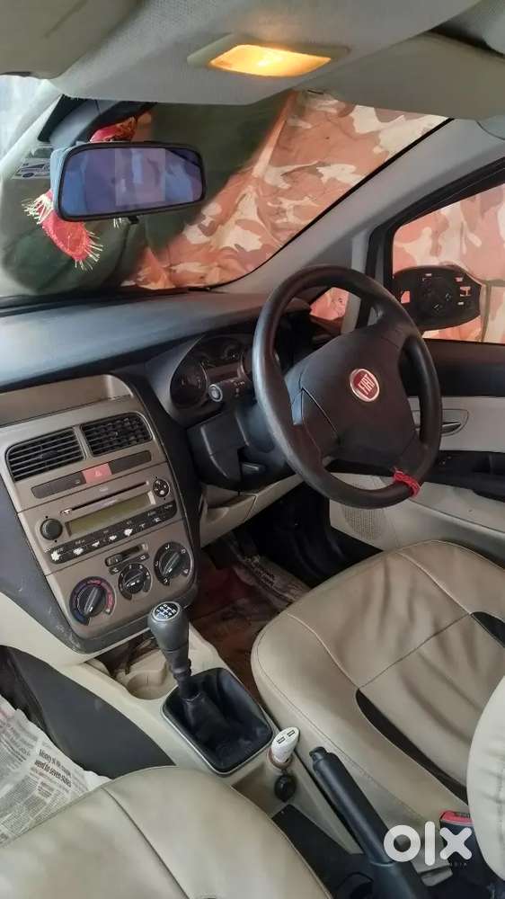 Fiat Linea 2013 Petrol Well Maintained, Only Side Dent Hai