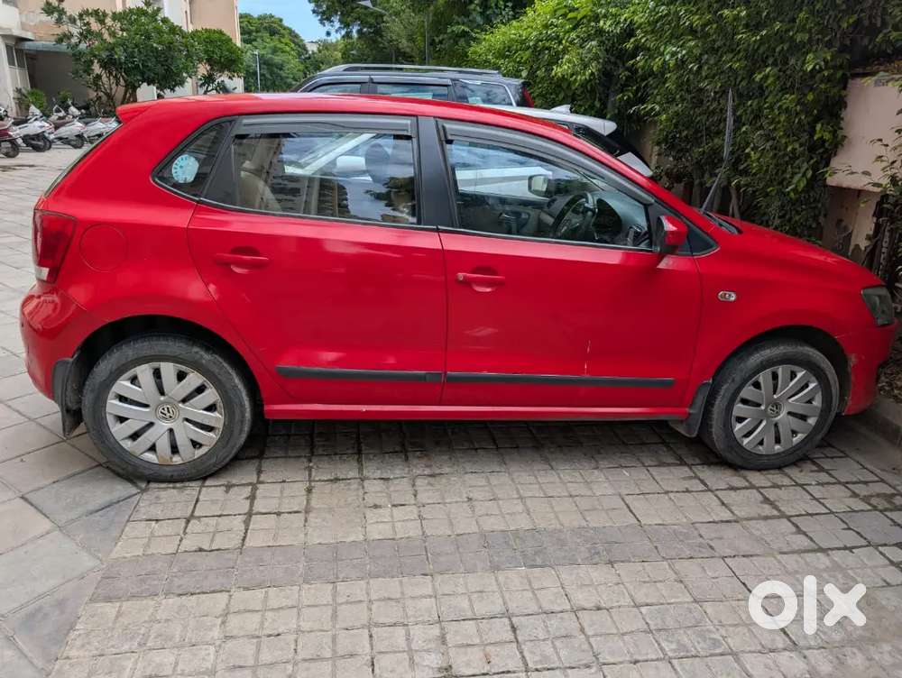 Red Colour Volkswagen Polo Comfortline 2014