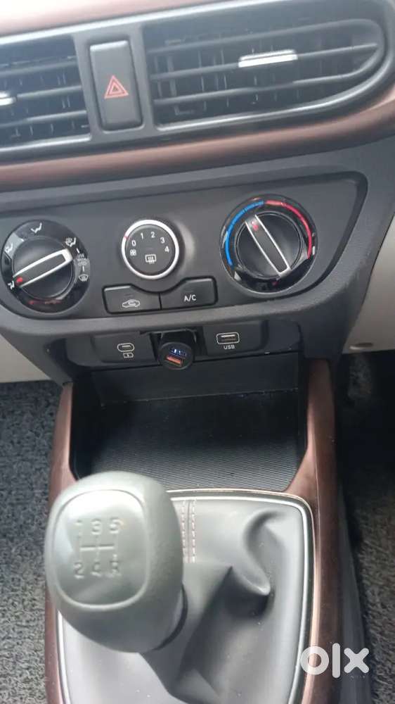 Hyundai Aura 2025 Cng & Hybrids 22000 Km Driven