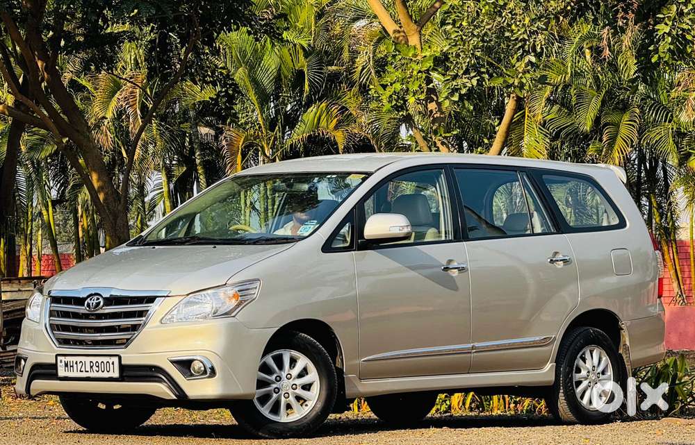 Toyota Innova 2.5 Vx 8 Str Bs-iii, 2015, Diesel