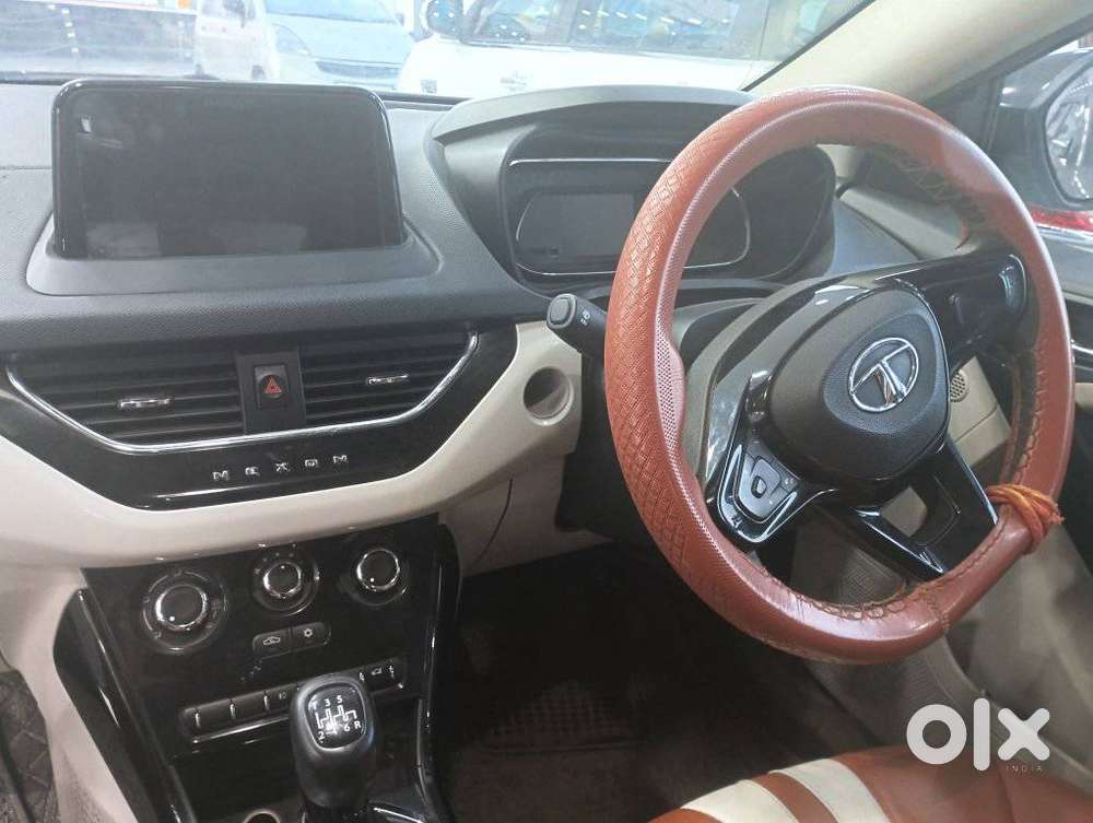 Tata Nexon 1.5 Revotorq Xz, 2022, Petrol